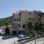 8152a *