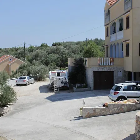 Apartman 8152a