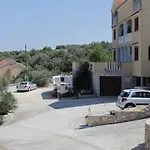 Διαμέρισμα 8152a